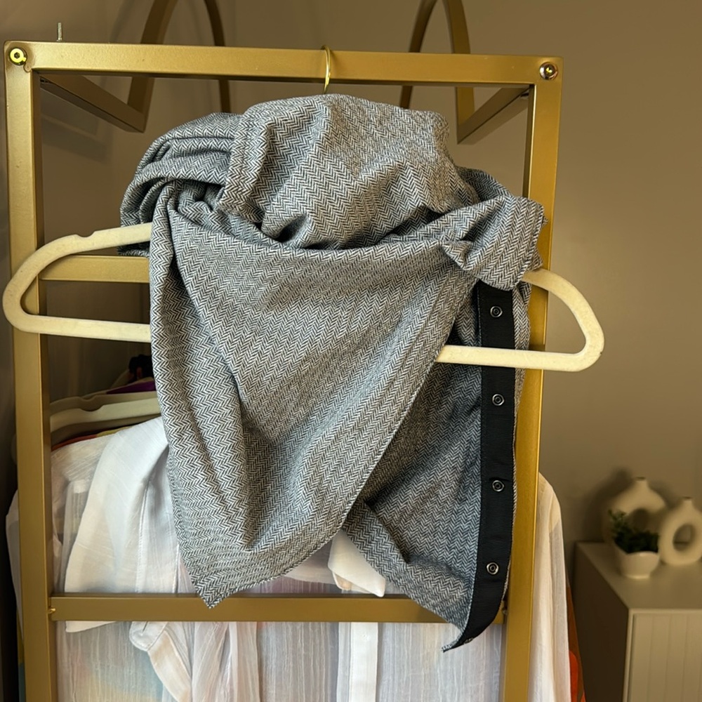 Lululemon Vinyasa Scarf
